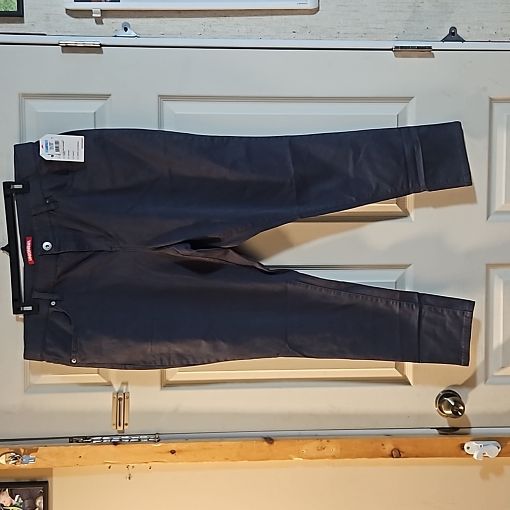 UNIONBAY 5 POCKET SKINNY JEANS: GRAY: NEW WITH TAGS: SIZE 20